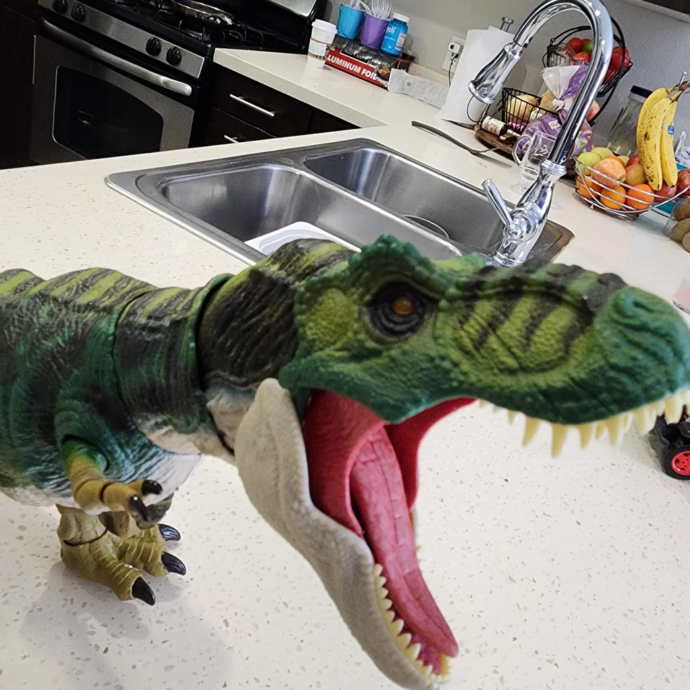 Mattel Hammond Collection Tyrannasaurus Rex Convetion Crasher SDCC 2025 NIB - Picture 2 of 8